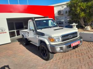 Toyota Land Cruiser 79 4.5D-4D V8 single cab LX - Image 1