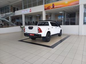 Toyota Hilux 2.8GD-6 double cab 4x4 Legend auto - Image 3