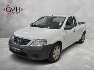 2023 Nissan NP200 1.6i safety pack (aircon)