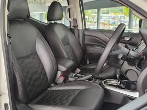 Nissan Navara 2.5DDTi double cab LE Plus - Image 11
