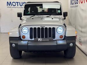 Jeep Wrangler Unlimited 3.6L Polar Edition - Image 9