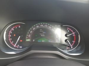 Toyota RAV4 2.0 VX - Image 10