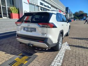 Toyota RAV4 2.0 VX - Image 2