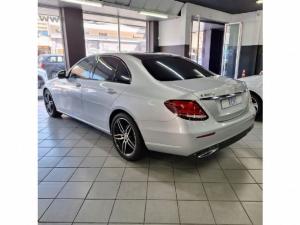 Mercedes-Benz E-Class E220d AMG Line - Image 4