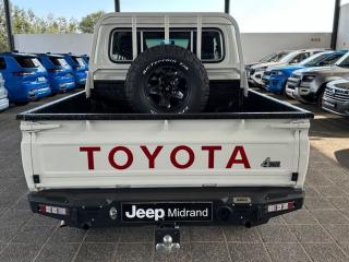 Toyota Land Cruiser 79 2.8GD-6 double cab