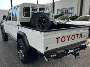 Toyota Land Cruiser 79 2.8GD-6 double cab - Image 8