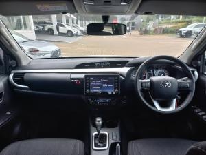 Toyota Hilux 2.8GD-6 double cab 4x4 Raider auto - Image 6