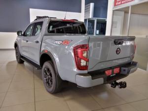 Nissan Navara 2.5DDTi double cab PRO-4X 4x4 - Image 3