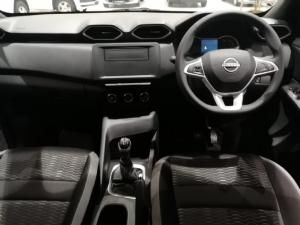 Nissan Magnite 1.0 Visia manual - Image 9