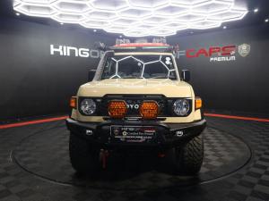 Toyota Land Cruiser 79 2.8GD-6 double cab - Image 2