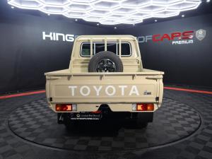 Toyota Land Cruiser 79 2.8GD-6 double cab - Image 5