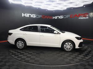 Volkswagen Polo sedan 1.6 manual - Image 3