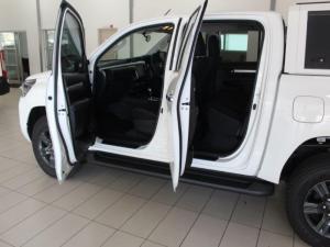 Toyota Hilux 2.8 GD-6 RB Raider automaticD/C - Image 9