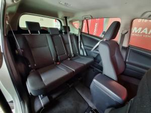 Toyota RAV4 2.0 GX auto - Image 19