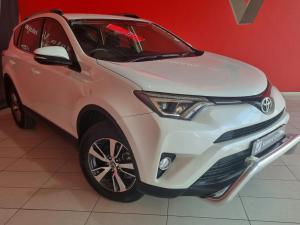 Toyota RAV4 2.0 GX auto - Image 3