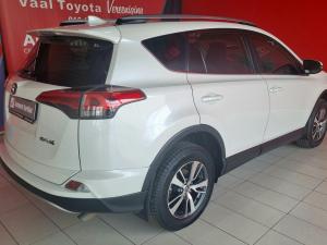 Toyota RAV4 2.0 GX auto - Image 6