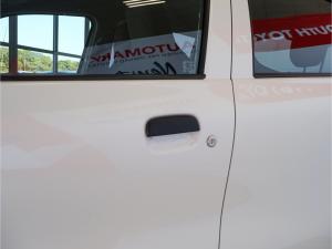 Toyota Vitz 1.0 - Image 16