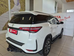 Toyota Fortuner 2.4GD-6 auto - Image 2