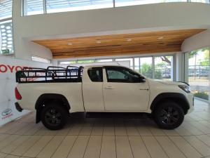Toyota Hilux 2.4GD-6 Xtra cab Raider auto - Image 4
