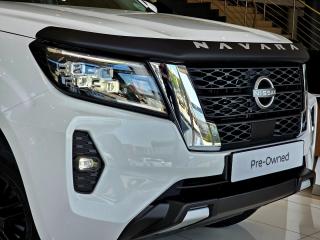 Nissan Navara 2.5DDTi double cab LE Plus