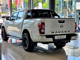 Nissan Navara 2.5DDTi double cab LE Plus