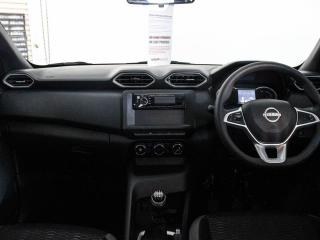 Nissan Magnite 1.0 Visia manual