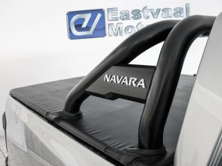 Nissan Navara 2.5DDTi double cab SE Plus auto