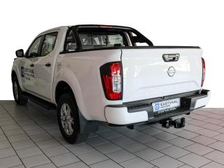 Nissan Navara 2.5DDTi double cab SE Plus auto