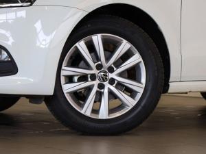 Volkswagen Polo Vivo hatch 1.4 Comfortline - Image 5