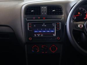 Volkswagen Polo Vivo hatch 1.4 Comfortline - Image 9