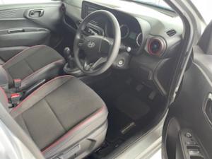 Hyundai Grand i10 1.0 Premium hatch - Image 5