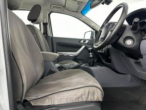 Ford Ranger 3.2TDCi XLT 4X4D/C - Image 13