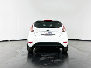Ford Fiesta 1.0 Ecoboost Trend Powershift 5-Door - Image 3