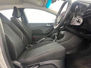 Ford Fiesta 1.0 Ecoboost Trend 5-Door automatic - Image 10