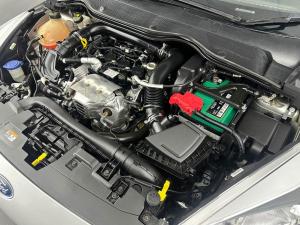 Ford Fiesta 1.0 Ecoboost Trend 5-Door automatic - Image 17