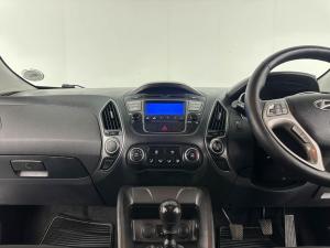 Hyundai iX35 2.0 Premium - Image 8