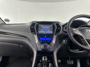 Hyundai SANTA-FE R2.2 AWD Exec 7S automatic - Image 8