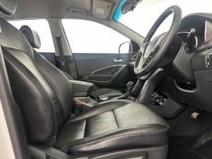 Hyundai SANTA-FE R2.2 AWD Exec 7S automatic - Image 9