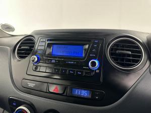 Hyundai Grand i10 1.0 Motion automatic - Image 15