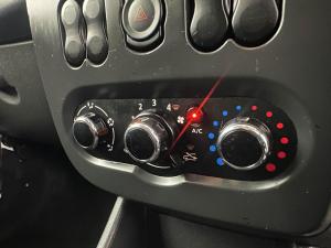 Nissan NP200 1.6 Safety PackS/C - Image 7