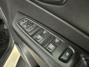 Renault Captur 1.2T Dynamique EDC 5-Door - Image 17