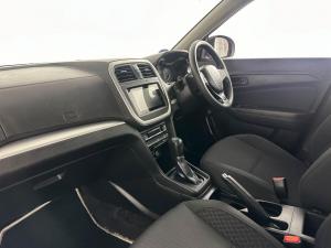 Suzuki Vitara Brezza 1.5 GL automatic - Image 11