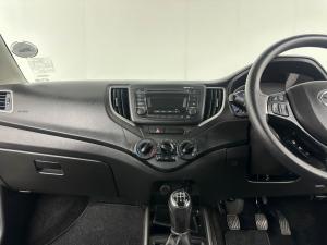 Toyota Starlet 1.4 Xi - Image 12