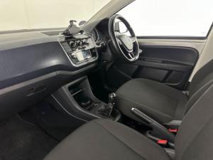 Volkswagen Move UP! 1.0 5-Door - Image 13