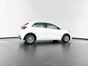 Kia RIO 1.4 LX automatic 5-Door - Image 3