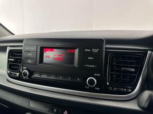 Kia RIO 1.4 LX automatic 5-Door - Image 5