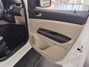 Renault Triber 1.0 Prestige / Intens AMT - Image 12