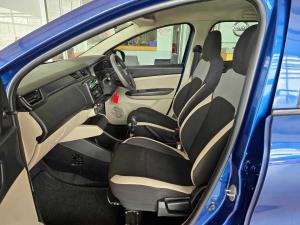 Renault Triber 1.0 Expression / Life - Image 10