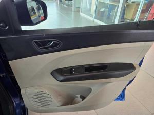 Renault Triber 1.0 Expression / Life - Image 14