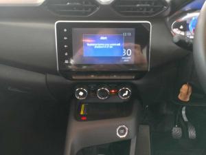 Nissan Magnite Kuro 1.0T CVT - Image 15